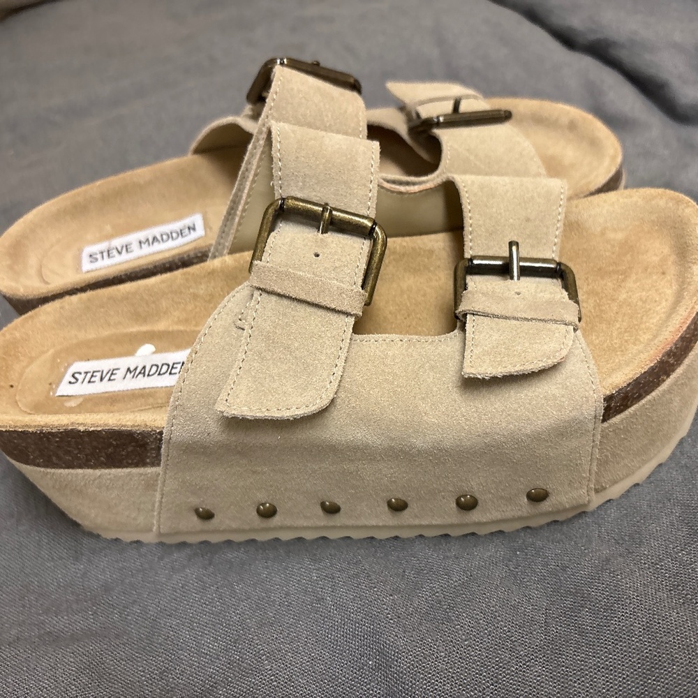 Steve Madden platform sandals